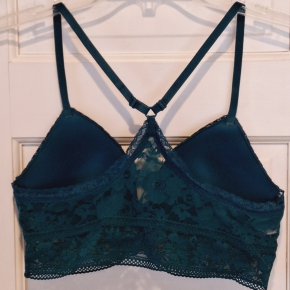 Victoria's Secret lace bralette - Picture 3 of 5